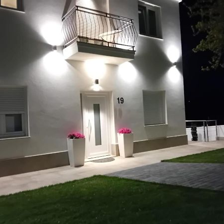 Portosantiago Boutique & Rooms Portomarin Esterno foto